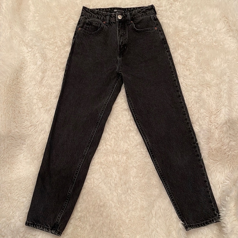 Zara High Rise Black Mom Jeans